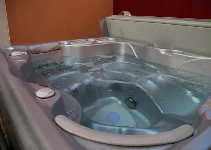 Riyad 2, 3 Couple Only Au Village Naturiste