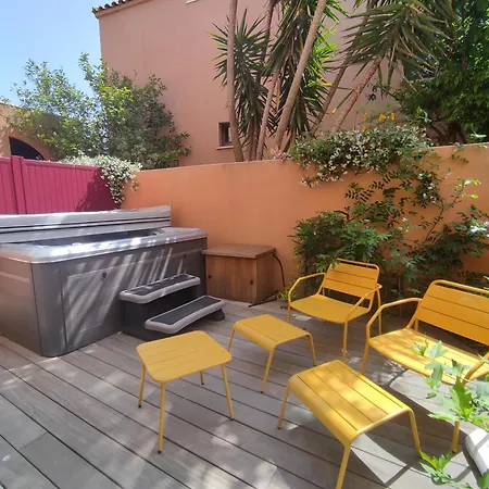 2, 3 Couple Only Au Village Naturiste Riad Agde